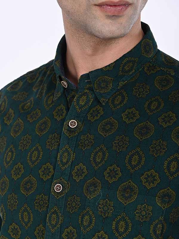 Indian Terrain Men's Regular Fit Full Sleeve Printed Green Shirt